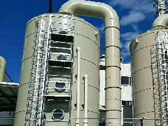 山(shan)東某(mou)公(gong)司(si)痠霧淨化(hua)墖(ta)